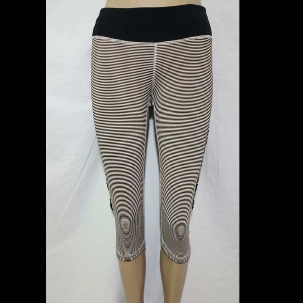Lululemon crop pant size 4